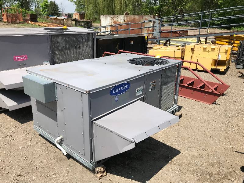 lot 157 image: Carrier Roof Top Air Conditioner