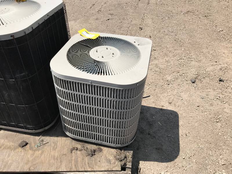 lot 194 image: Goodman Manufacturing Air Conditioner
