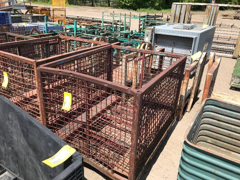 lot 214 image: Steel Wire Basket