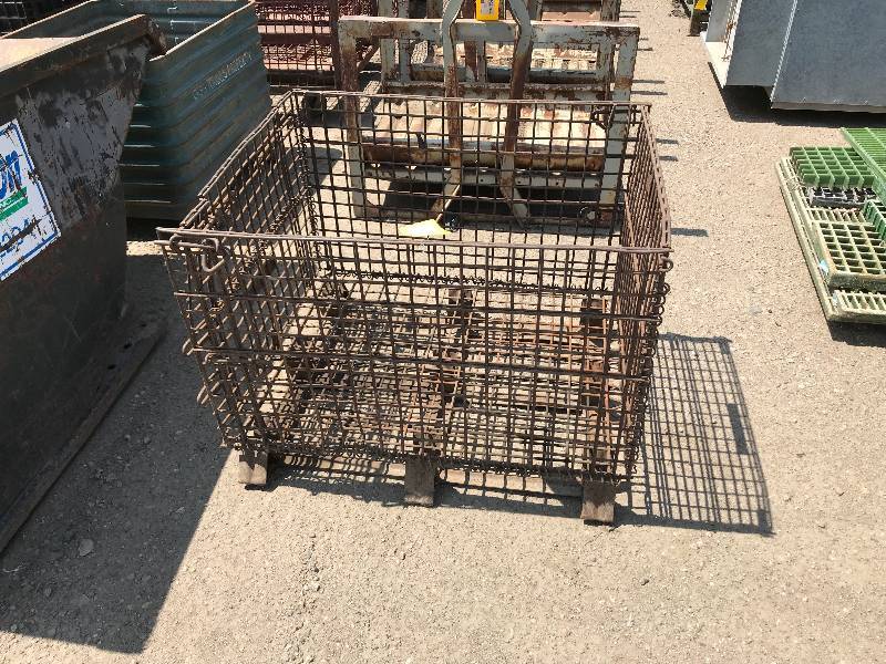 lot 170 image: Wire Basket
