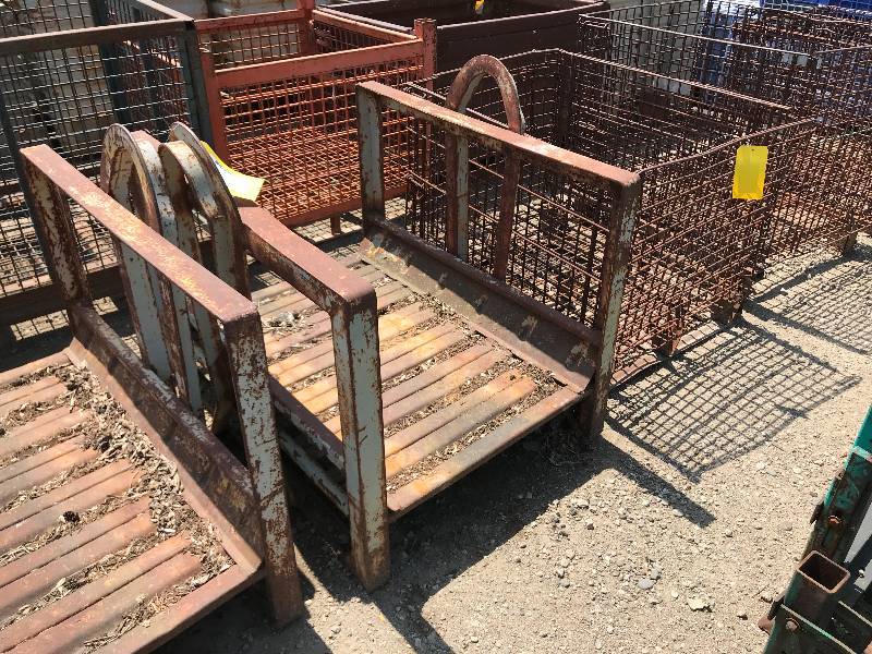 lot 218 image: Open Sided Steel Bin