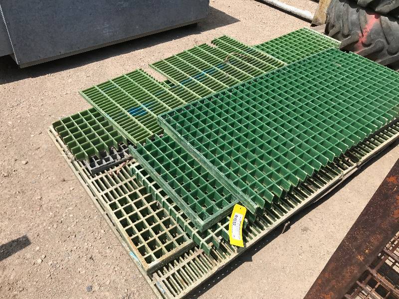 lot 167 image: Fiberglass Grating