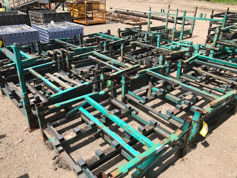 lot 160 image: Folding Open Sided Pallets