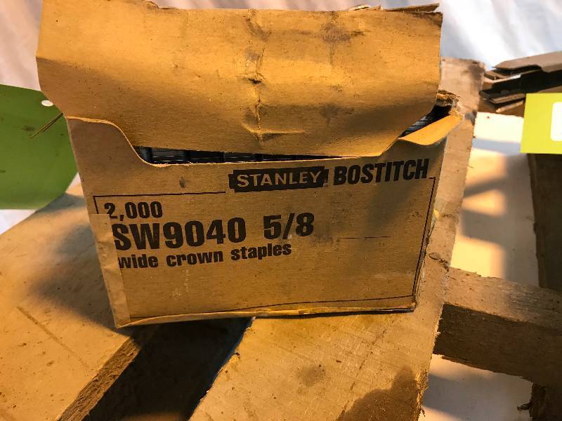 lot 257 image: Staples