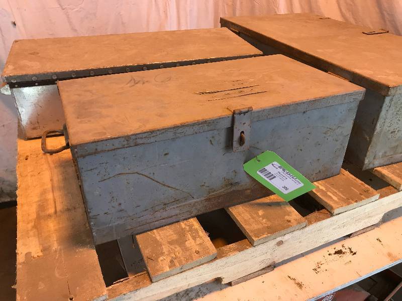 lot 300 image: Steel Tool Bin