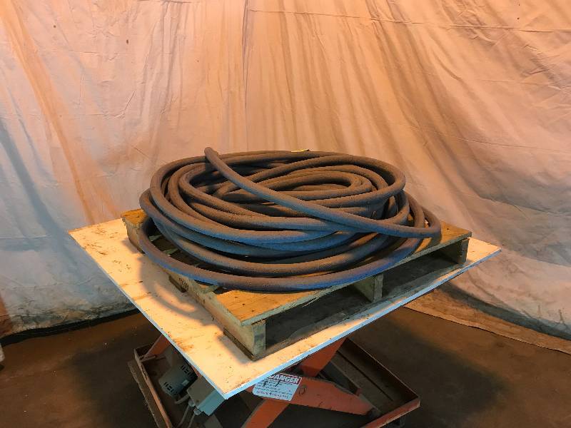 lot 305 image: 78 Hose