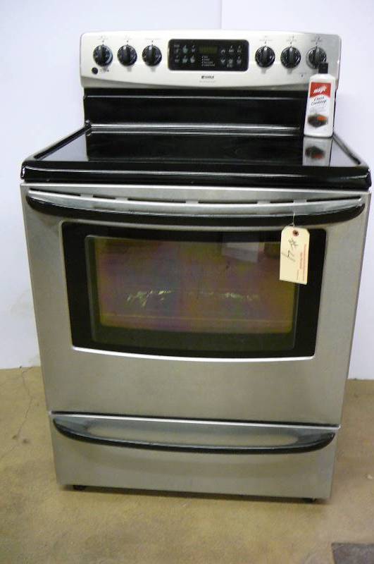 lot 4 image: Elecrtic Range