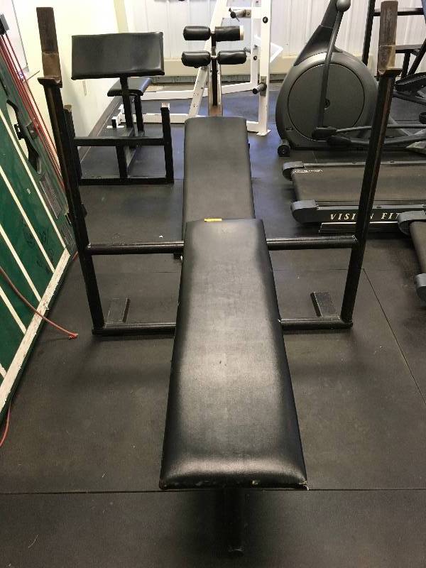 BENCH PRESS BENCH