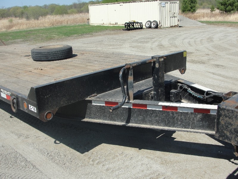 lot 3 image: 2009 TOWMASTER TRAILER