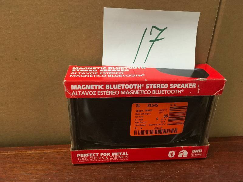 magnetic bluetooth stero speaker in good condition
