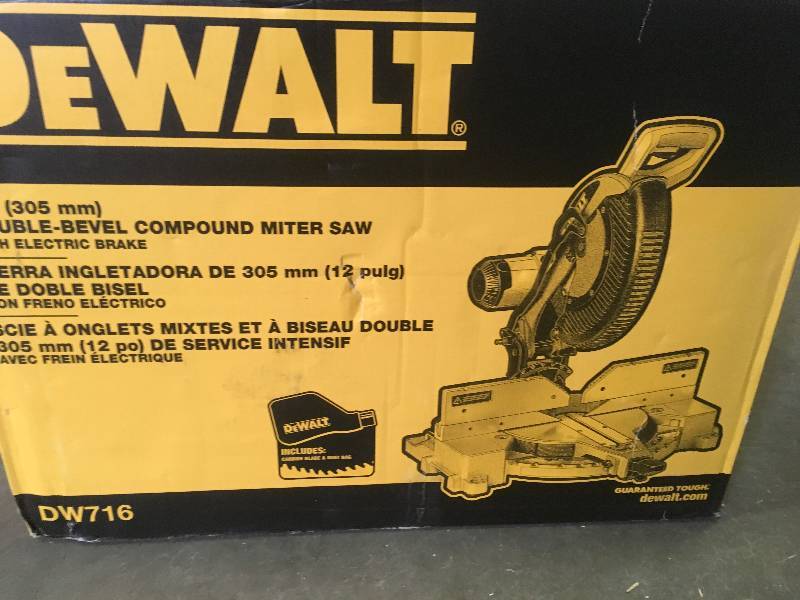 Dewalt 12 double level compound miter saw