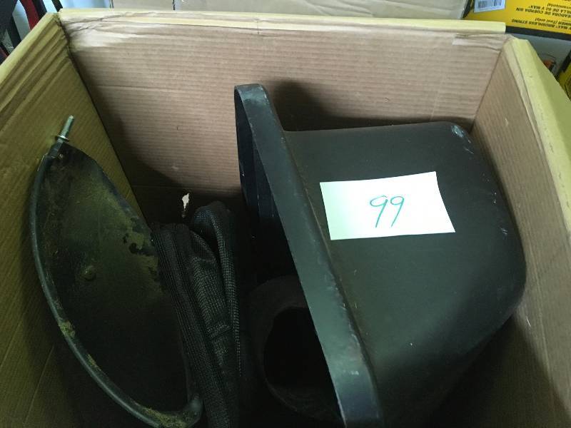 John Deere 42 in. Bagger for 100 Series Tractors used
