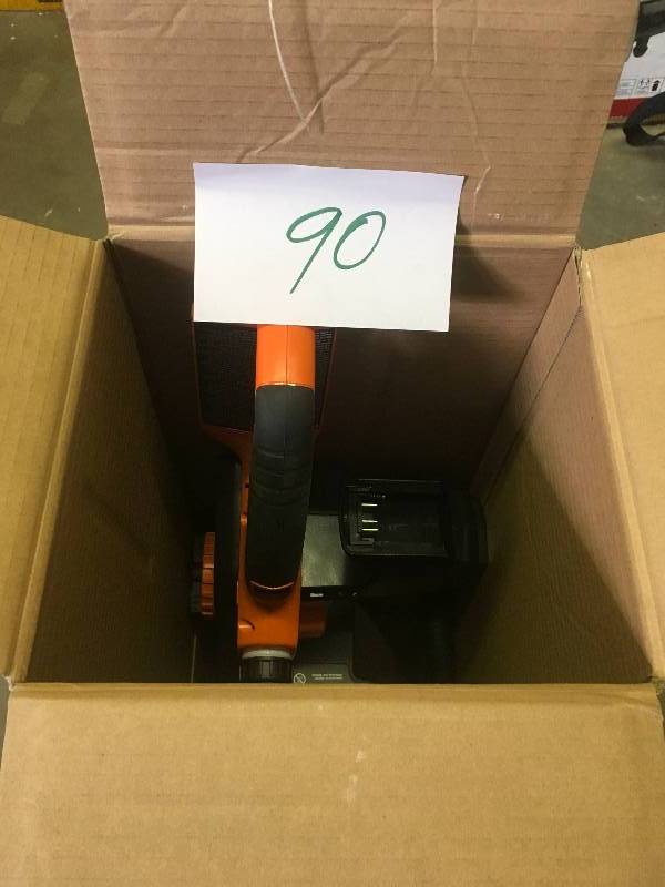 Black and decker saw in good condition