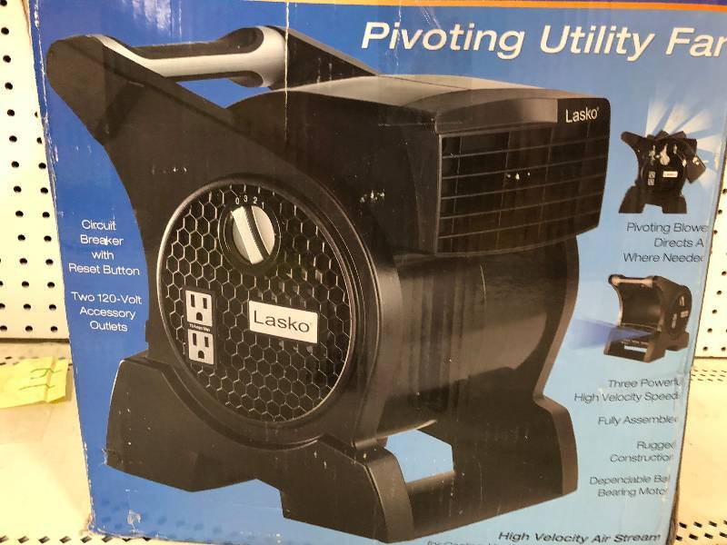 Lasko Pro Performance Pivoting Blower Fan with Integrated Power Outlets in like new condition