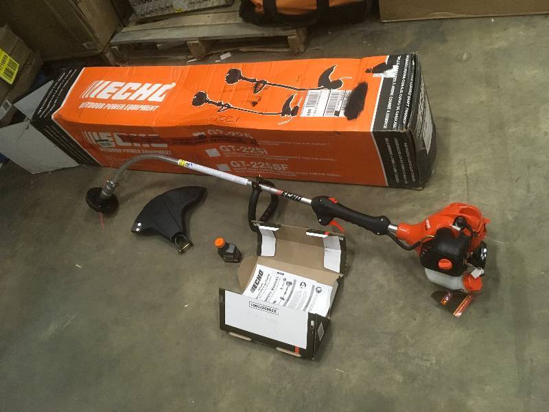 lot 35 image: ECHO 21.2 cc Curved Shaft Gas Trimmer with Speed Feed Head not used