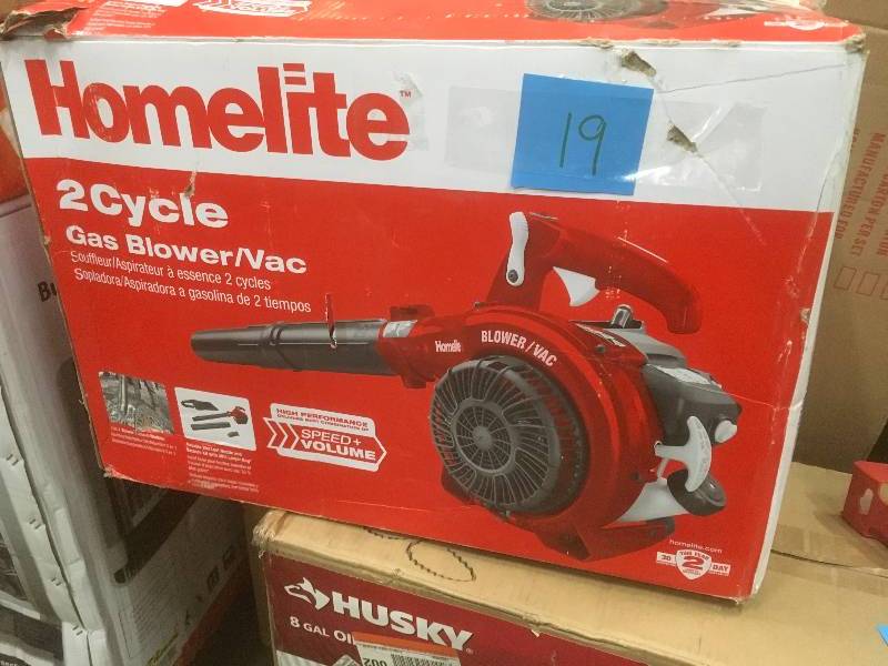 lot 19 image: Homelite 2 Cycle Gas Blower in like new condition
