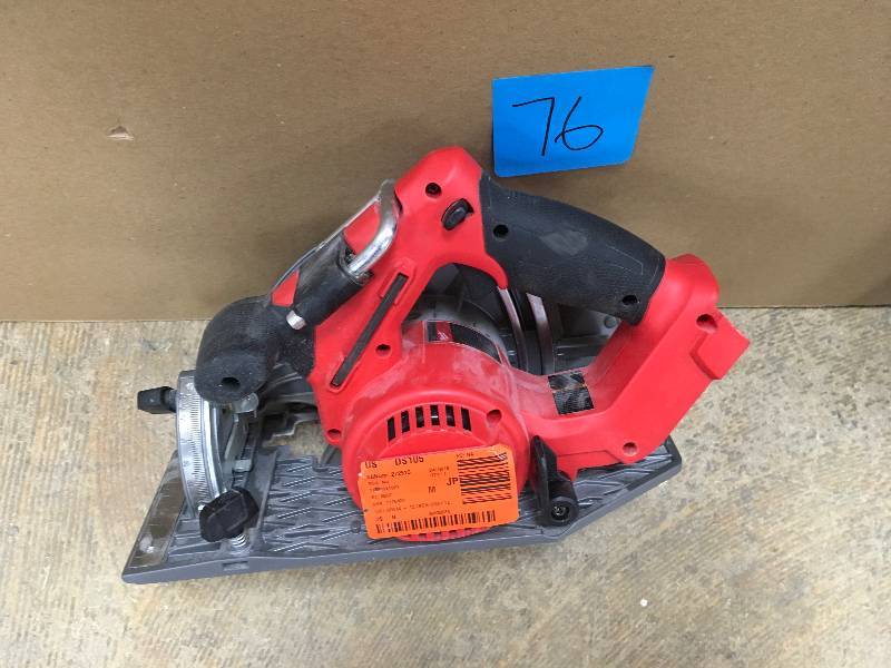 lot 76 image: Milwaukee M18 FUEL 18-Volt Lithium-Ion Brushless Cordless 7-14 in. Circular Saw (Tool-Only) used in working condition