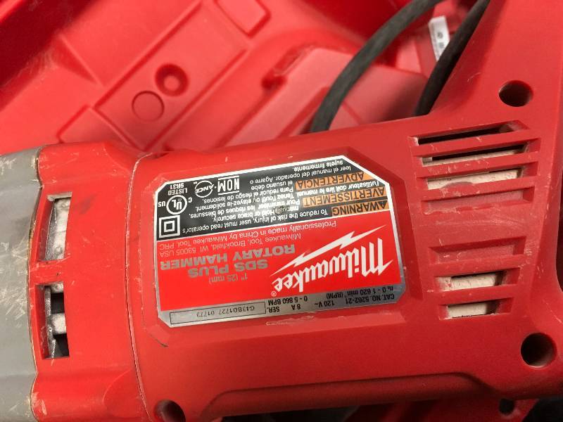 lot 81 image: Milwaukee 1 in. SDS D-Handle Rotary Hammer used in good working condition