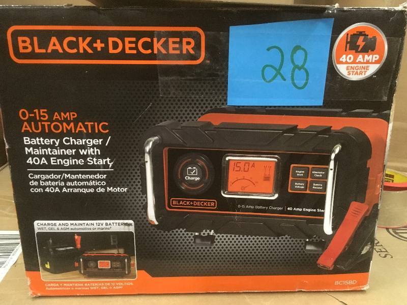 lot 28 image: Black and Decker vBattery Charger 40A Engine Start