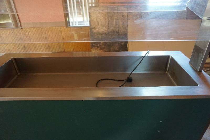 lot 11 image: Vollrath Model 360750000EFA Commercial Buffet Food Server Cooler