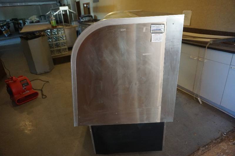 lot 12 image: Federal Model CG7550SC-2A Commercial Glass Front Food Display Cooler
