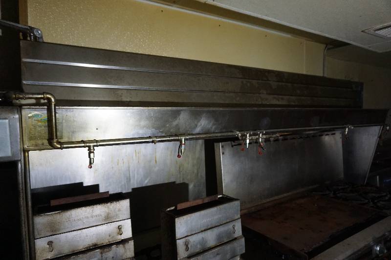 lot 17 image: 9 Stainless Steel Commercial Grill Hood