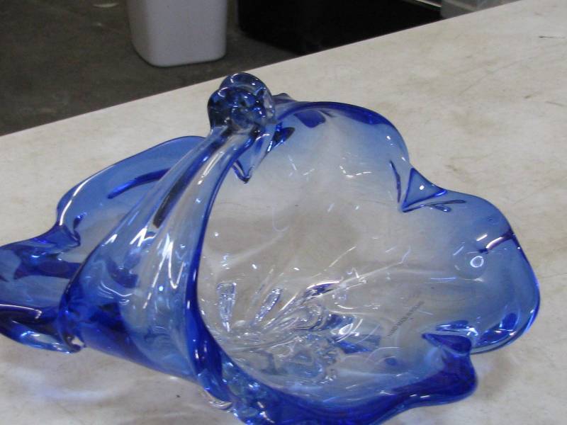 lot 10 image: Blue Glass Basket