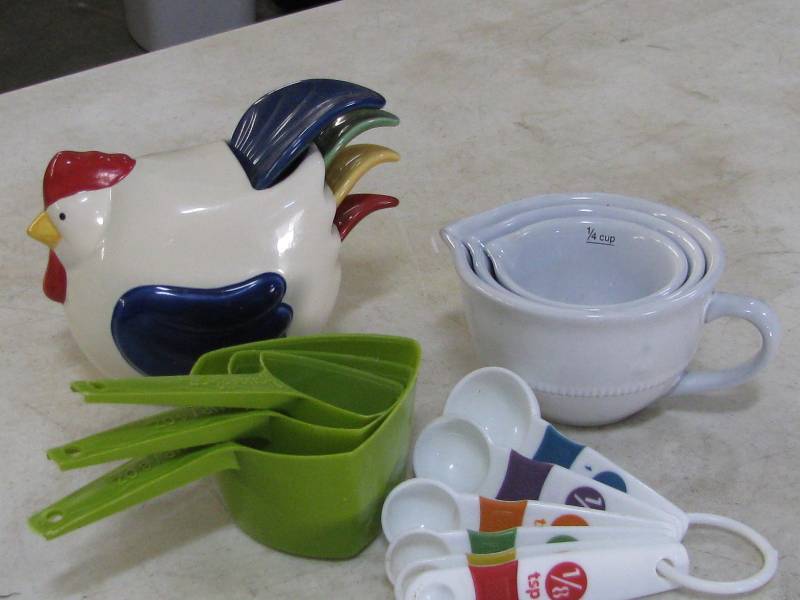 lot 23 image: Measuring Cups and Spoons