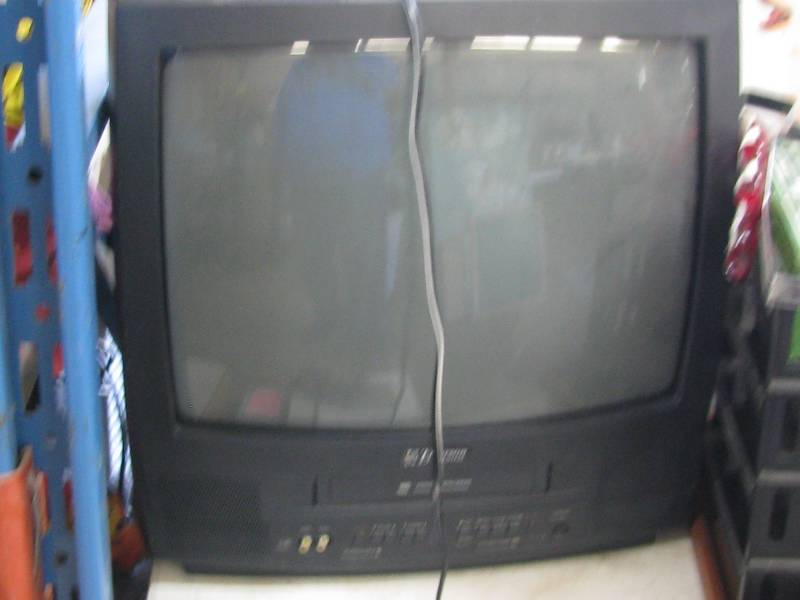 lot 65 image: Emerson TV