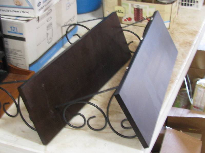 lot 67 image: Shelves