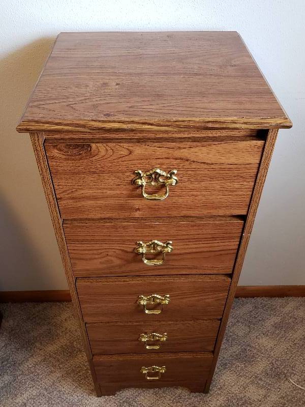 lot 7 image: Oak Filing Cabinet