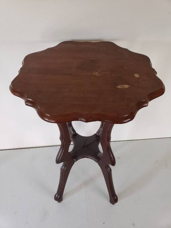 lot 17 image: Antique Plant Stand  Occassional Table