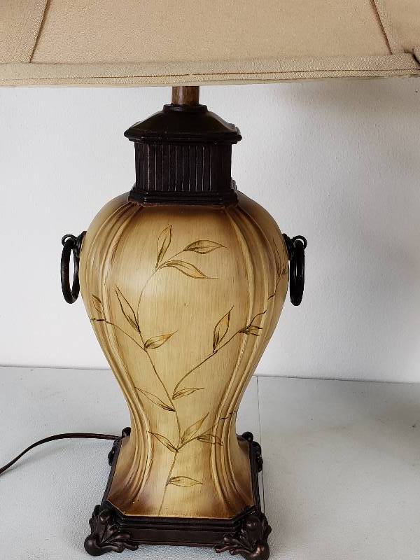 lot 34A image: (4) Table Lamps