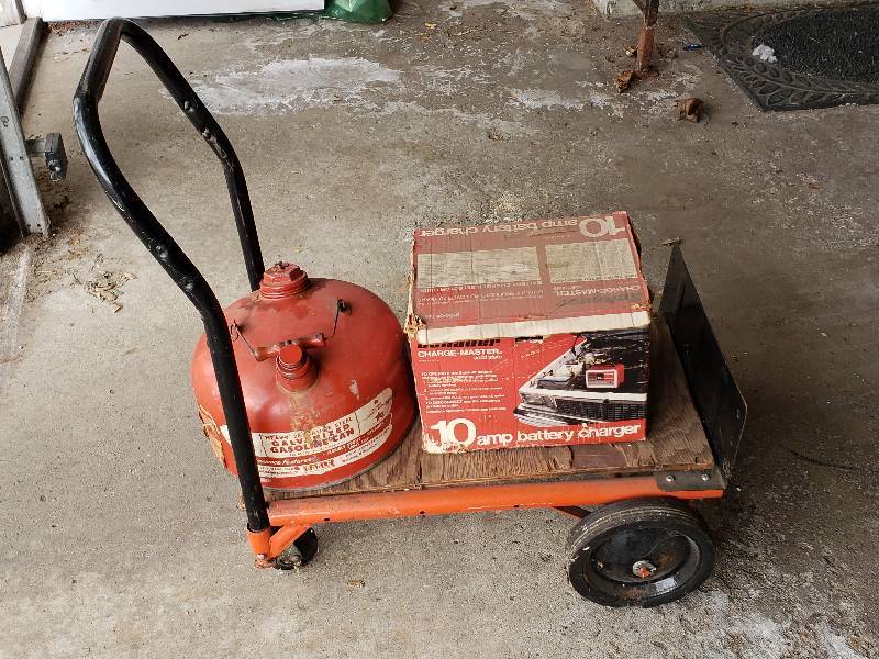 lot 68 image: Cart, Eagle Metal Gas Can, 10amp Charger