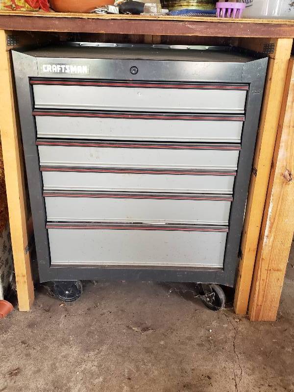 lot 73 image: Craftsman 6 Drawer Tool Box
