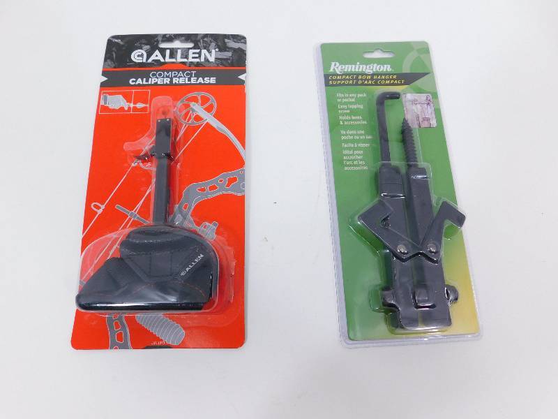 lot 43 image: GAllen Compact Caliper Release    &    Remington Compact Bow Hanger