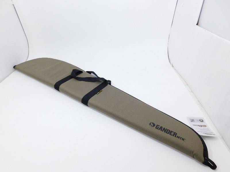 lot 58 image: Gander MTN Gun Case  GMTN Softex 46  Gun Case