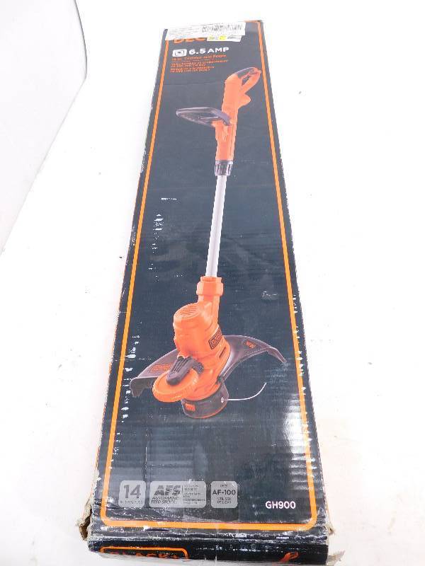 lot 3 image: 6.5 Amp 14 in. TrimmerEdger