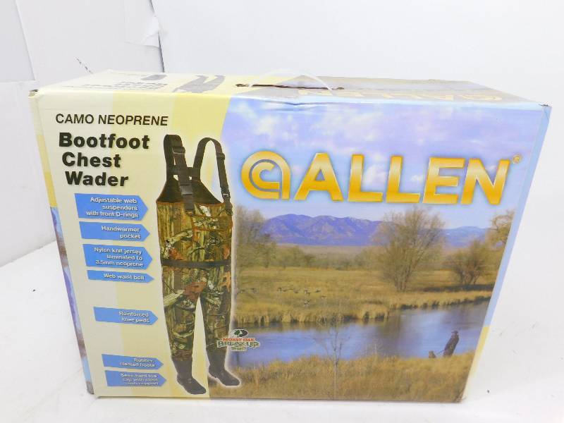 lot 15 image: Camo Neoprene Bootfoot Chest Waders----SZ 8 Stout