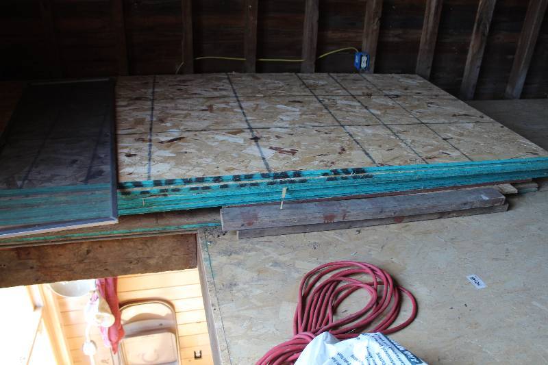 lot 382 image: Lot of (10) Plywood 4x8 Sheets