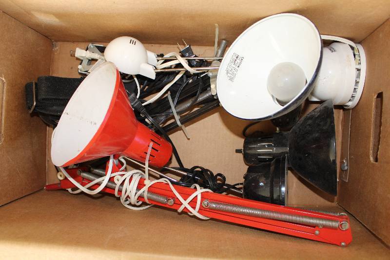 lot 331 image: Desk Lamps