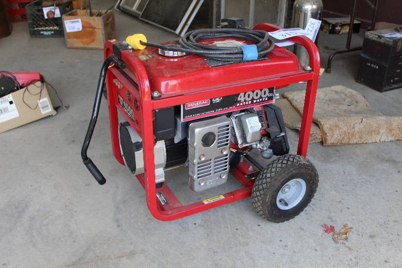 lot 315 image: Generac Electric Start 4000 EXL Extended Life Generator