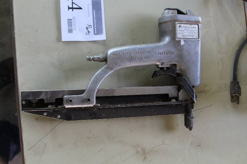 lot 344 image: Paslode Pneumatic Nail Gun - Parts