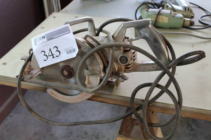 lot 343 image: Skil Skilsaw 7.25in. Super Duty Circular Saw
