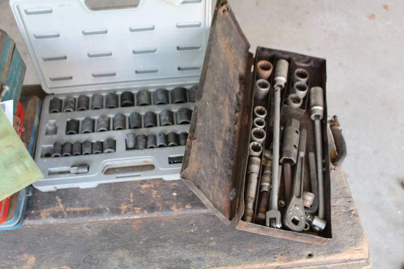 lot 464 image: Lot of (2) Socket Sets
