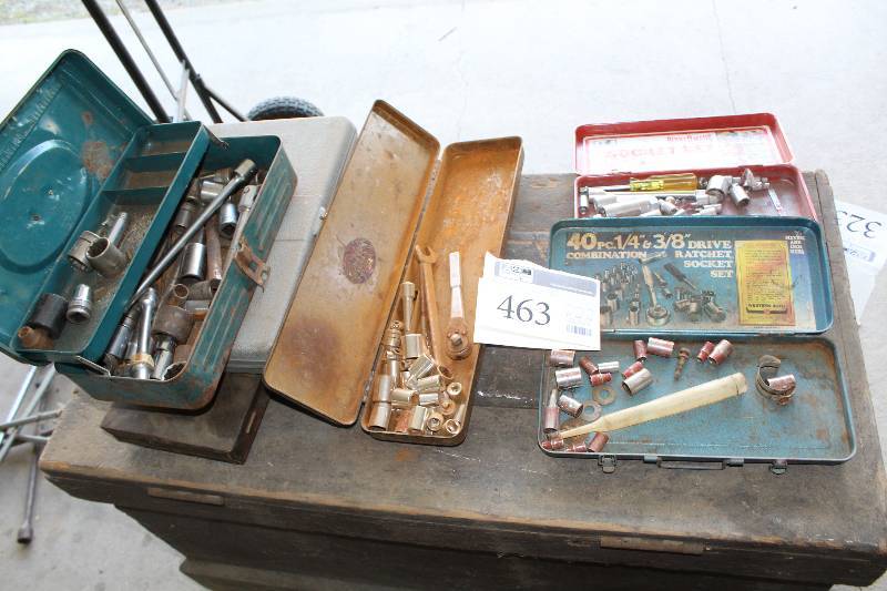 lot 463 image: Lot of (4) Tool Boxes w Hand Tools - Sockets