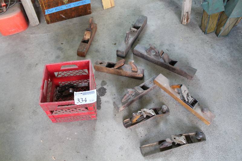 lot 334 image: Lot of (12) Wood Planes