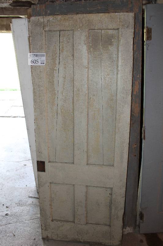 lot 605 image: Lot of (3) House Interior Doors