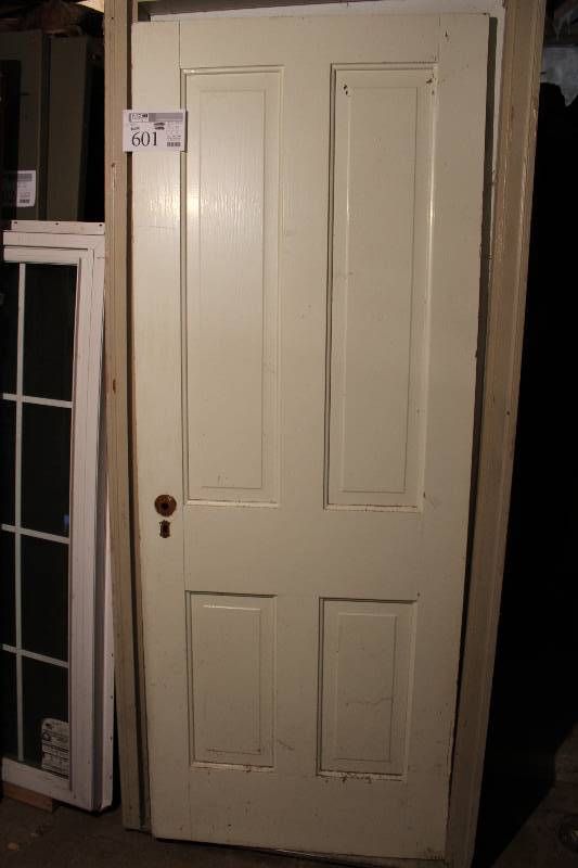 lot 601 image: Lot of (2) House Interior 4,6-Panel Doors w Frames, No HandleLocks