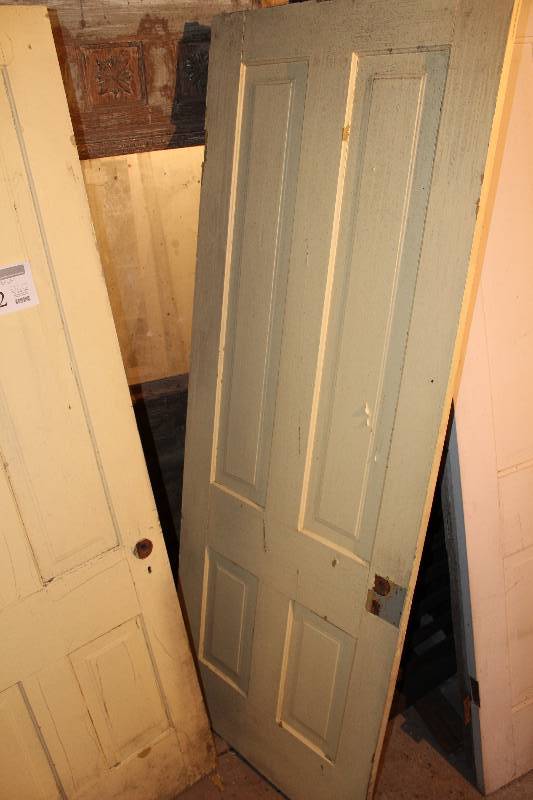 lot 612 image: Lot of (2) Doors - 4-Panel